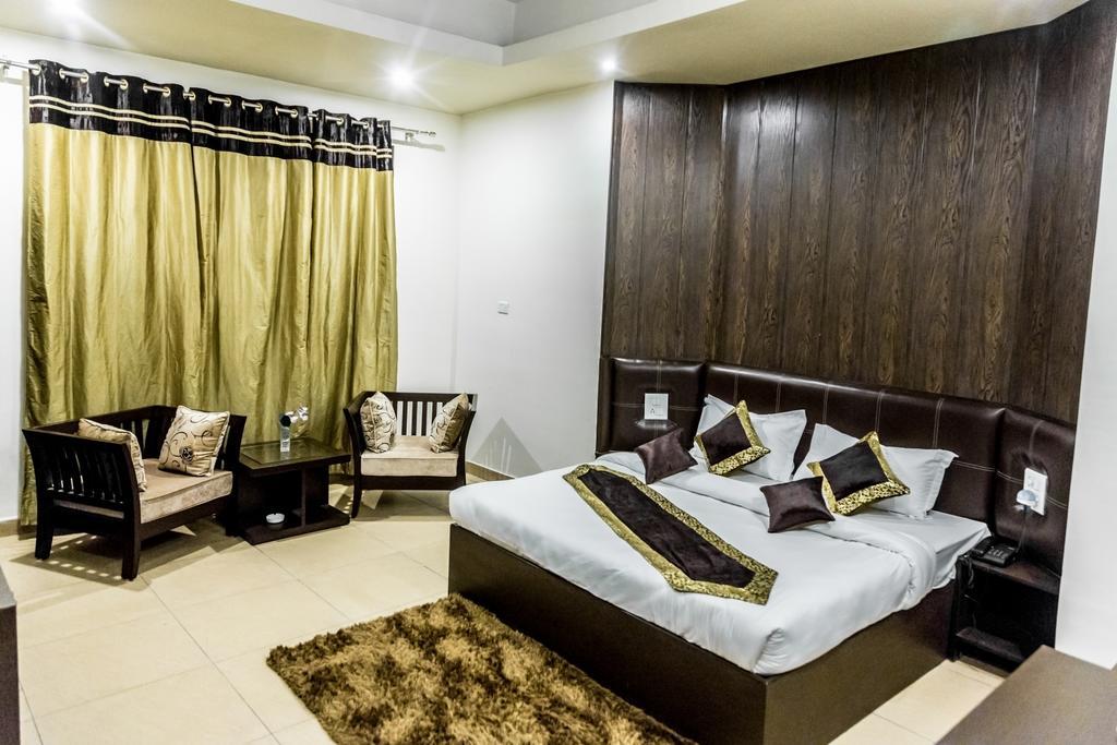Hotel Red Orchid Meerut Exterior foto