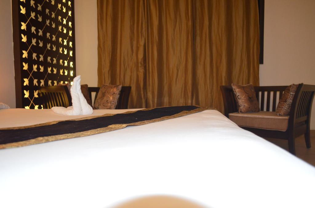 Hotel Red Orchid Meerut Zimmer foto